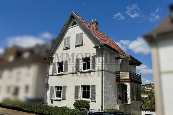 GROSSES 1-2 FAMILIENHAUS MIT GARTEN UND GARAGE IN RUHIGER LAGE VON SULZBACH - SOFORT FREI