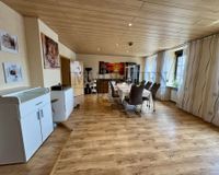 großes Esszimmer 