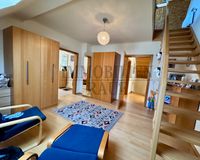 Durchgangszimmer im OG